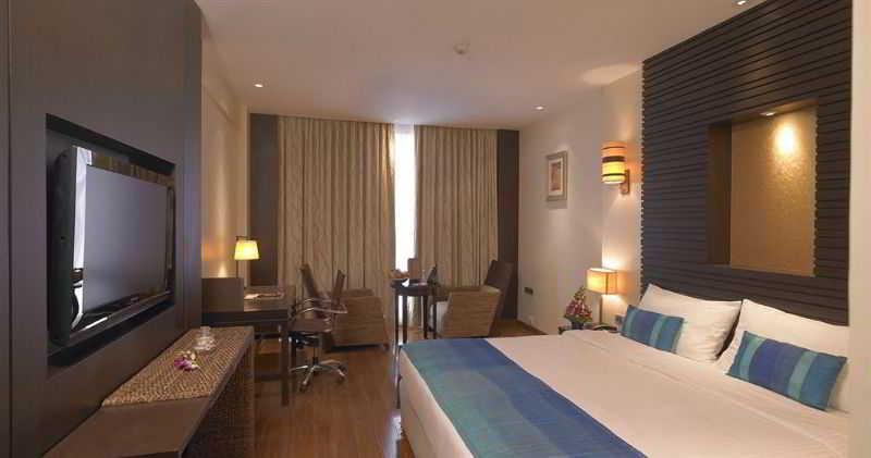 Royal Orchid Central Kireeti Hampi, Hospet מראה חיצוני תמונה