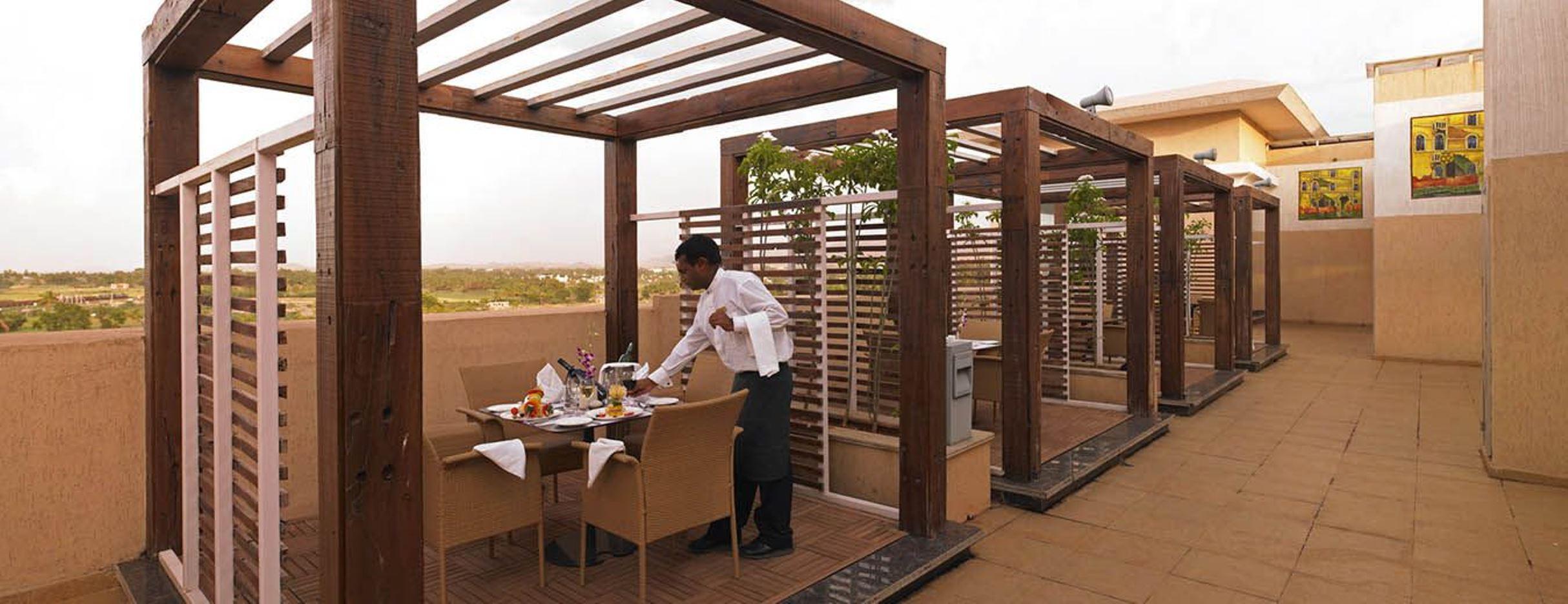 Royal Orchid Central Kireeti Hampi, Hospet מראה חיצוני תמונה