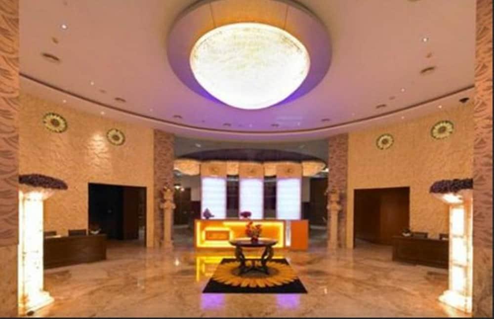 Royal Orchid Central Kireeti Hampi, Hospet מראה חיצוני תמונה