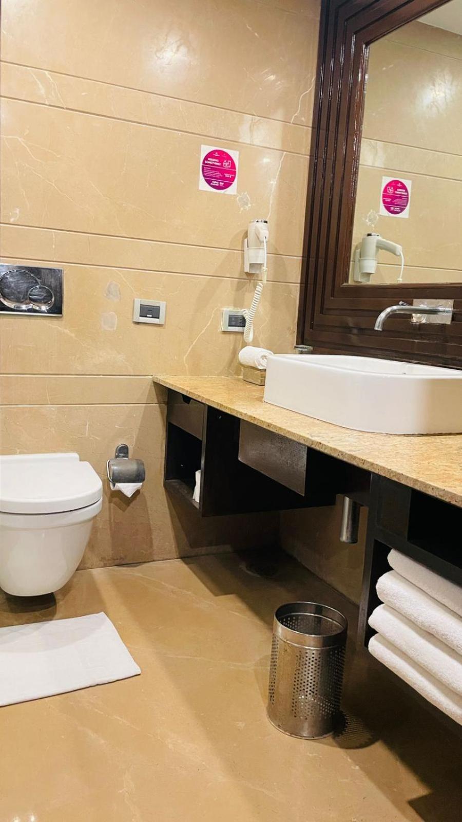 Royal Orchid Central Kireeti Hampi, Hospet מראה חיצוני תמונה