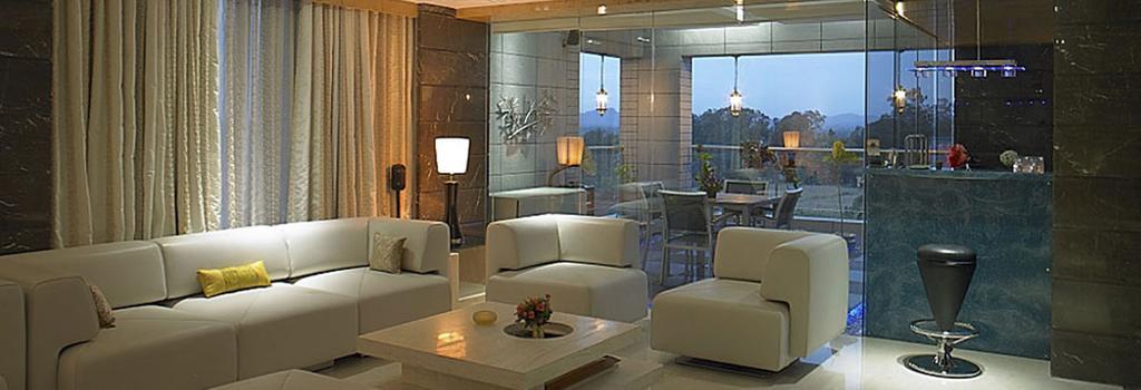 Royal Orchid Central Kireeti Hampi, Hospet מראה חיצוני תמונה