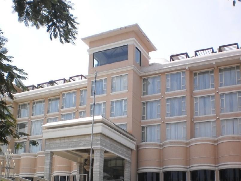 Royal Orchid Central Kireeti Hampi, Hospet מראה חיצוני תמונה