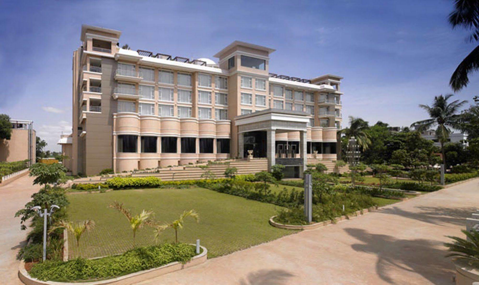 Royal Orchid Central Kireeti Hampi, Hospet מראה חיצוני תמונה