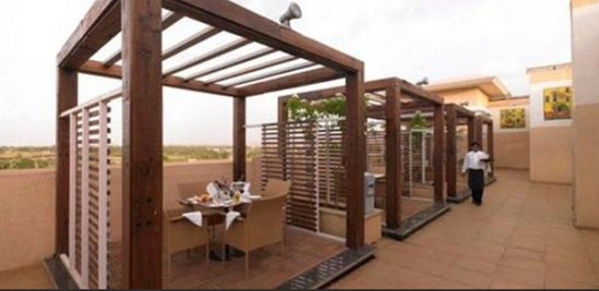 Royal Orchid Central Kireeti Hampi, Hospet מראה חיצוני תמונה