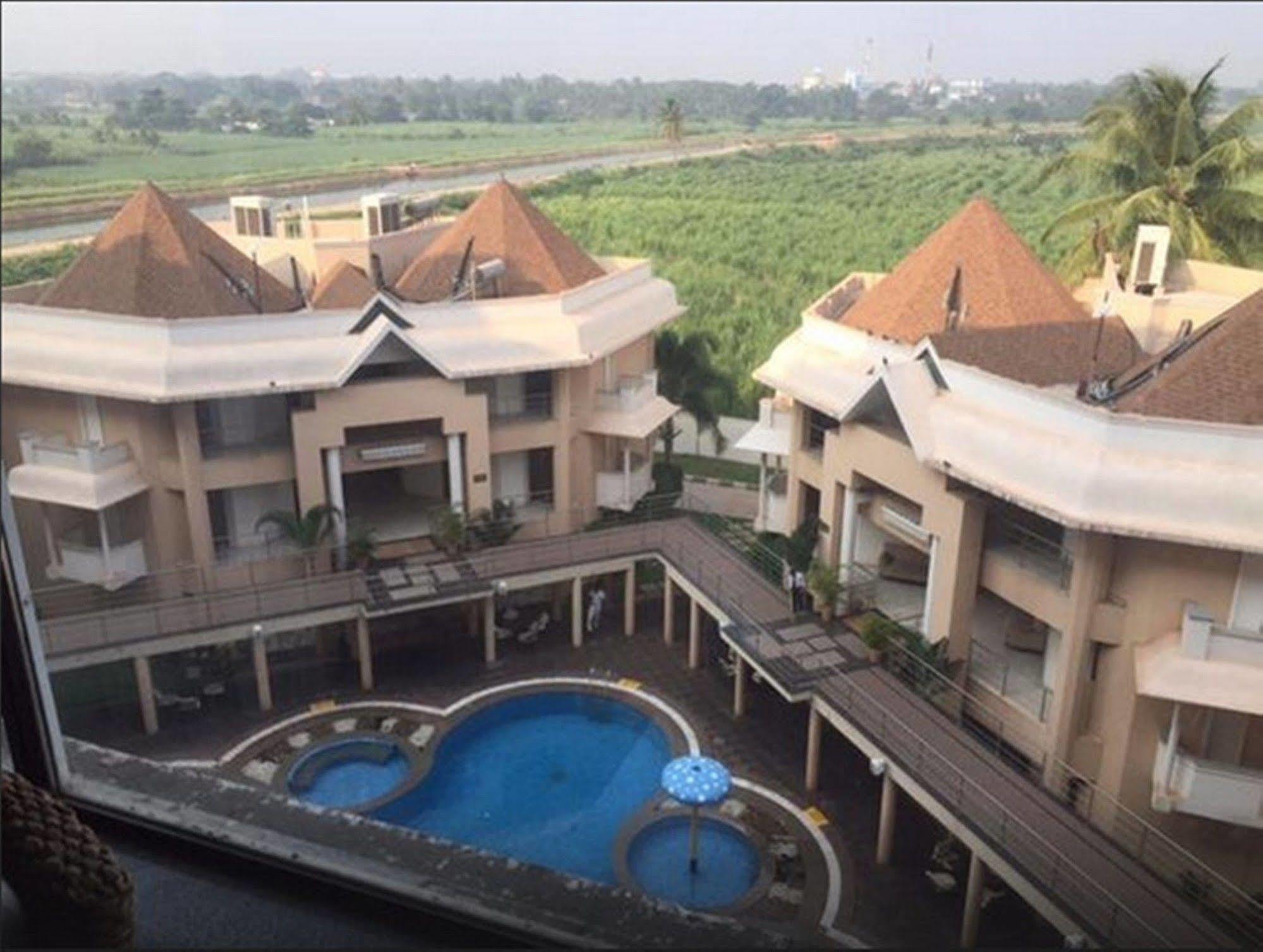 Royal Orchid Central Kireeti Hampi, Hospet מראה חיצוני תמונה