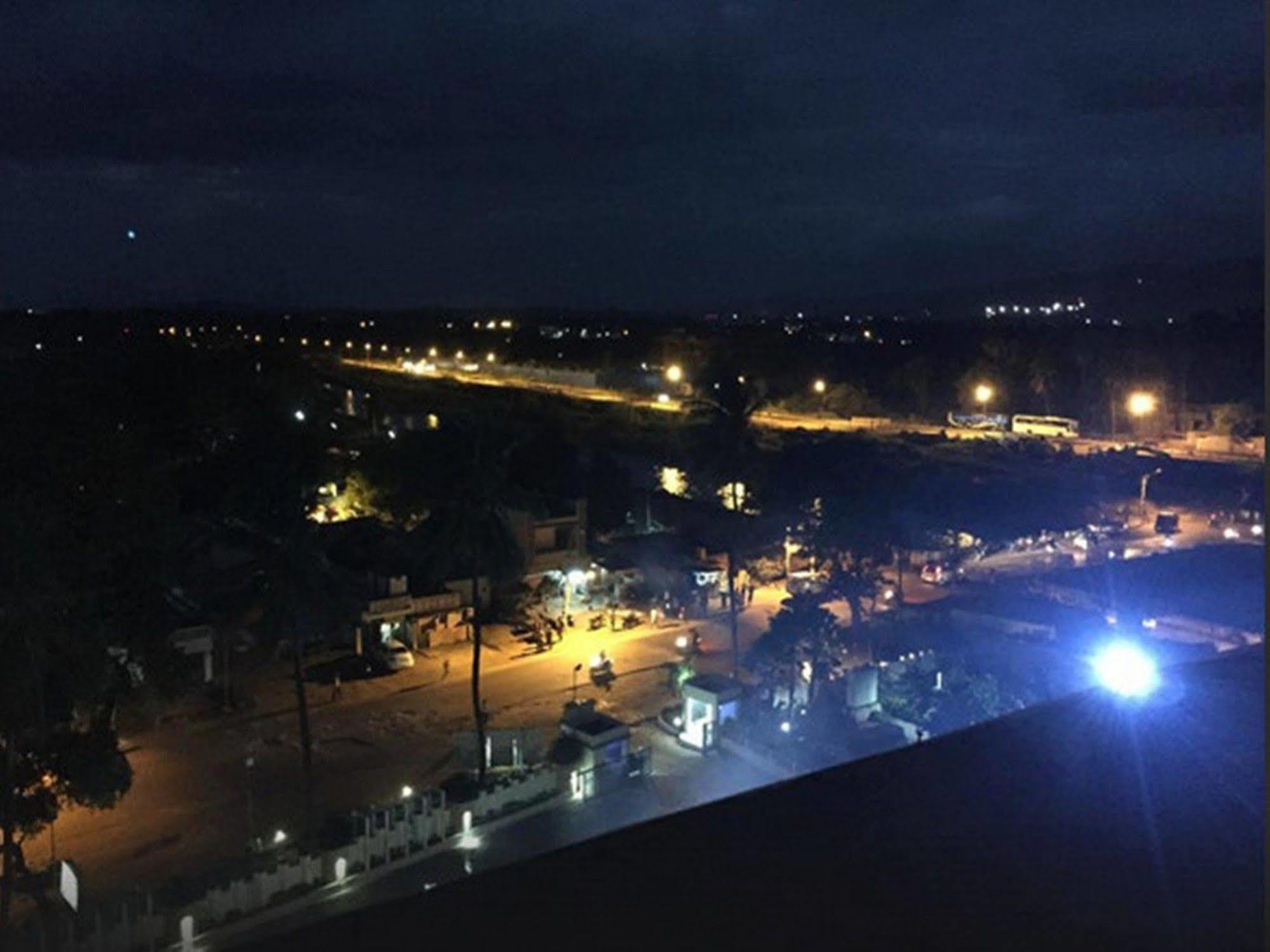 Royal Orchid Central Kireeti Hampi, Hospet מראה חיצוני תמונה