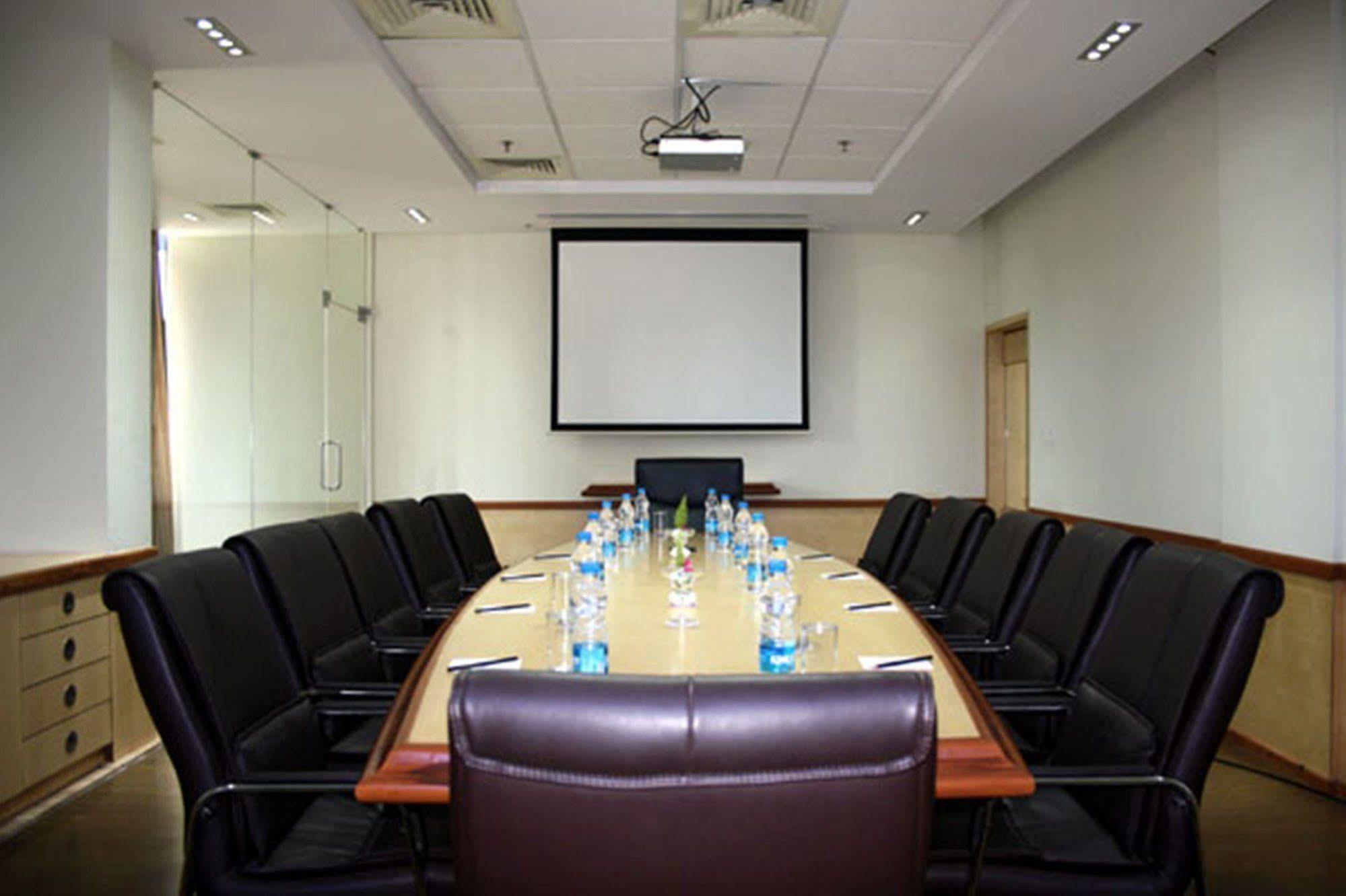 Royal Orchid Central Kireeti Hampi, Hospet מראה חיצוני תמונה